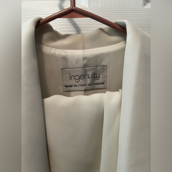 Ingenuity blazer and skirt set - Picture 6 of 13